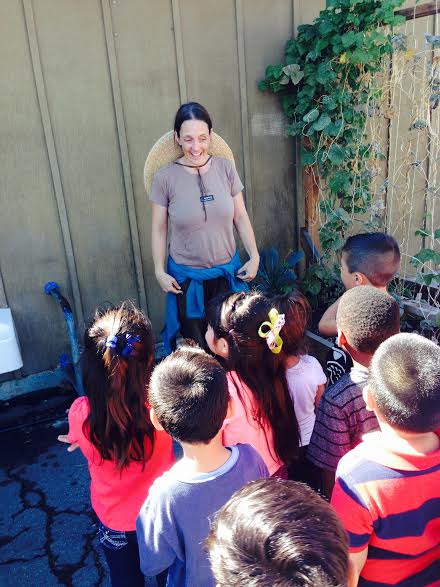 Sarah Karlson, our Childcare Garden Coordinator, talks veggies with preschoolers at HUSD Sarah Karlson, our Childcare Garden Coordinator, talks veggies with preschoolers at HUSD